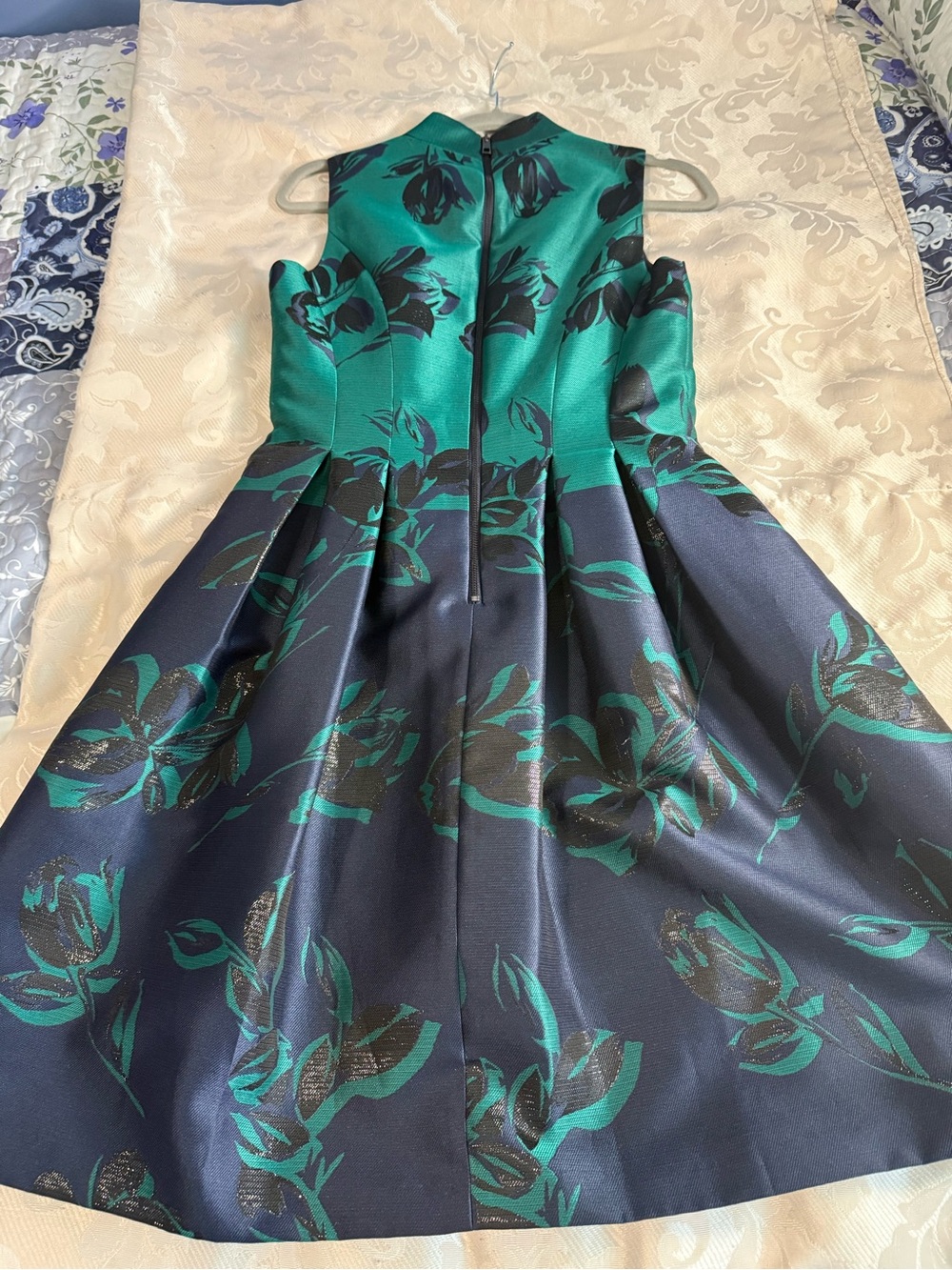 Vince Camuto Emerald & Navy Floral Jacquard Fit & Flare Cocktail Dress Sz 4 - Picture 10 of 12